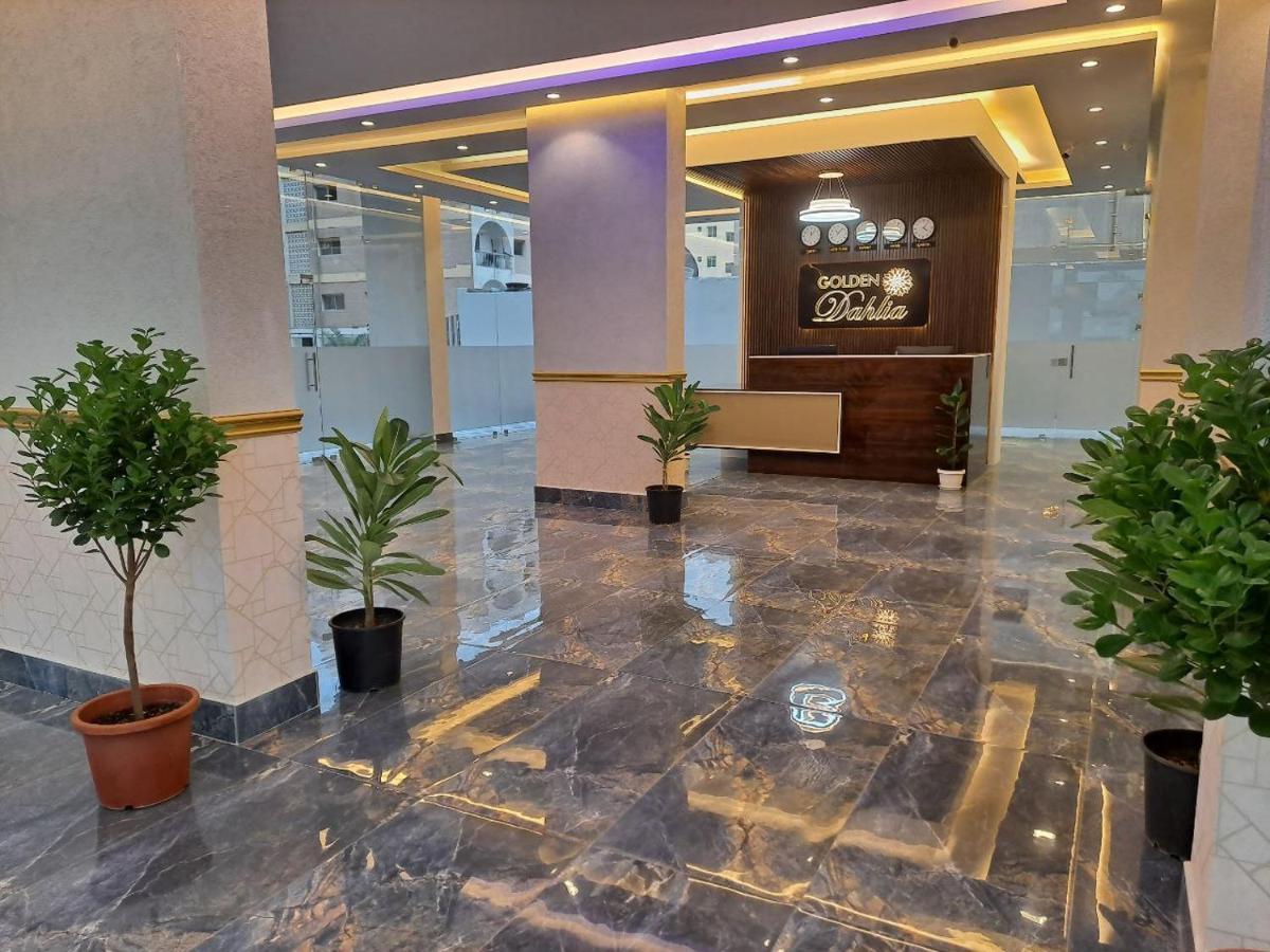 Golden Dahlia Fintas Aparthotel Kuwait City Exteriör bild